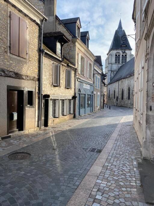 Le Petit Martial - Coeur De Ville,refait A Neuf,tout Equipe, Parking Apartment *