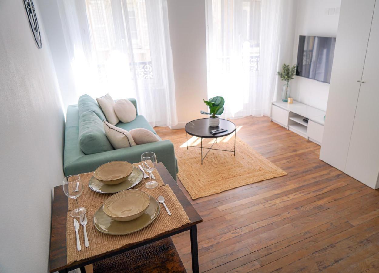 Le Petit Martial - Coeur De Ville,refait A Neuf,tout Equipe, Parking Apartment *